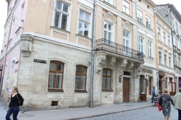 Krakivska 24 Apartman Lviv Kültér fotó